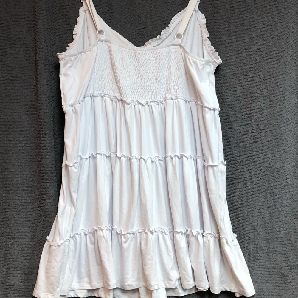 Rue 21+ 4X white sleeveless sundress It has 3 layers of ruffles
Ptp is 22 to 28 - Picture 2 of 4